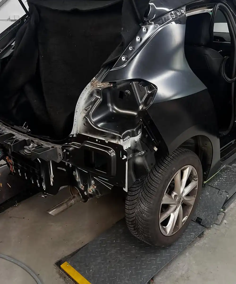 Karosseriearbeiten - Rückwand + Seitenwand + Radkasten professionell erneuert - Lackiererei und Karosseriewerkstatt in Darmstadt - Weiterstadt - Griesheim - gb Blitzlack GmbH