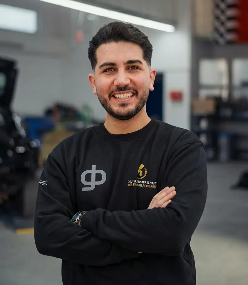 Ali Zafari - Lackierergeselle - angehender Lackiermeister - Lackiererei - Karosseriewerkstatt - gb Blitzlack - Darmstadt und Umgebung Wie: Weiterstadt oder Griesheim